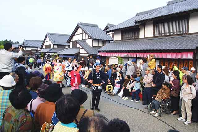 ���[�v�X�e�[�V�����]�˂ł̉Ԋ@�s��