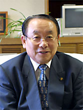 松岡賛山田市長