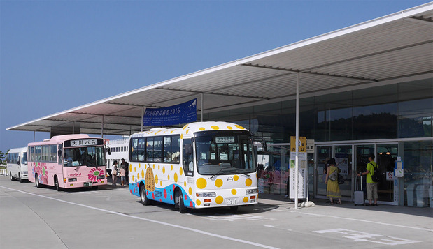 直島「海の駅」