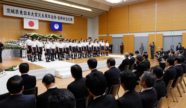 1b19aeb7-s.jpg