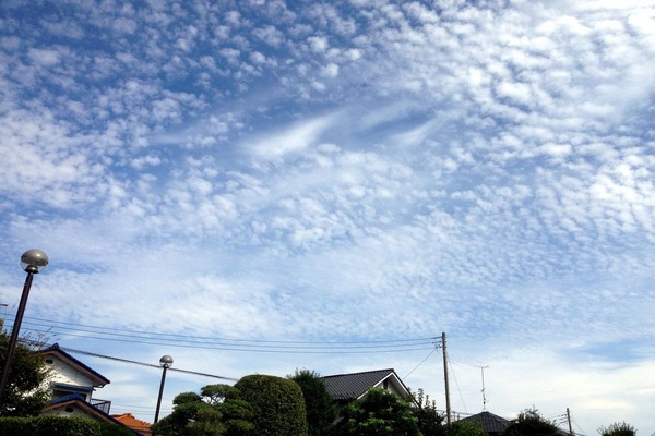 夏の終わりの雲