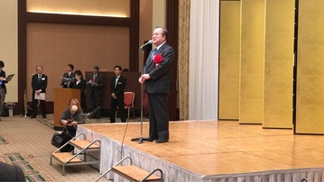 原子力協議会で挨拶する橋本昌知事