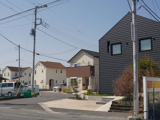 旧日立電鉄線跡地＜鮎川駅跡地に建設された住宅団地＞