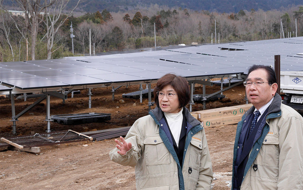 筑波山麓の太陽光発電施設を現地調査