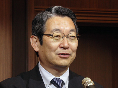 八島功男県議