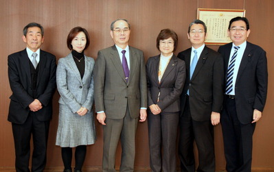 4a1eb6d2-s.jpg