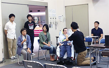 講演する土居兼真氏