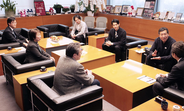 松村監督らが大井川知事を表敬