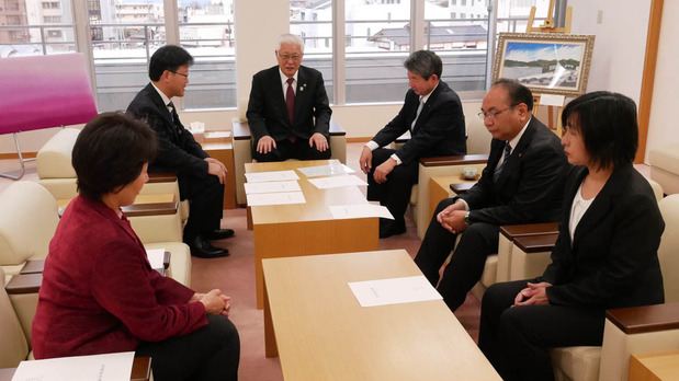 小川市長との政策協定