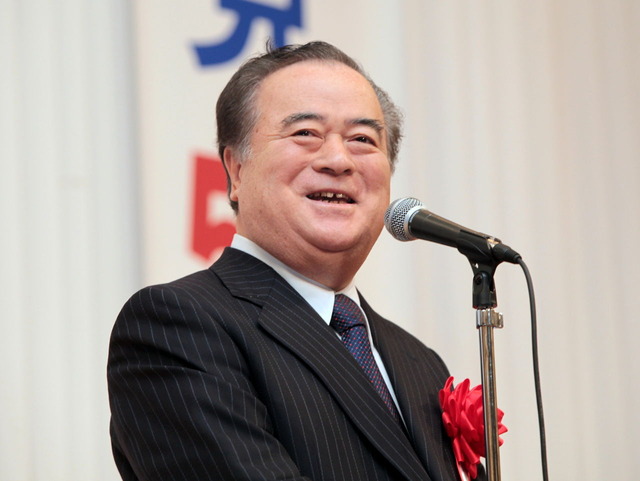 公明党茨城県本部新春の集いで来賓を代表して挨拶する橋本昌知事