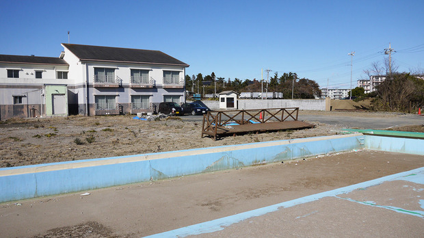 被災した建物の撤去が完了した鵜の島温泉（２０１１年１２月２２日）