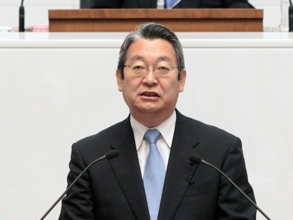 八島功男県議の代表質問