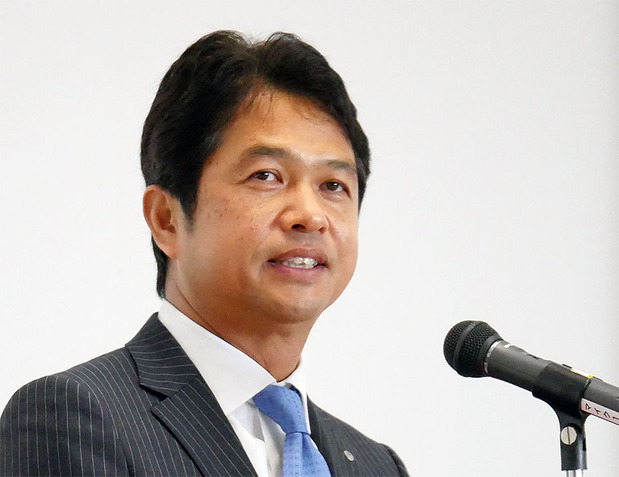 大井川新知事の初登庁