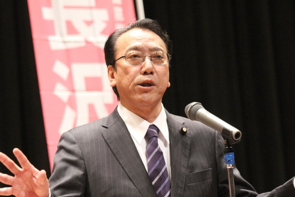 国政報告を行う長沢ひろあき参議院議員