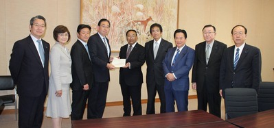 いばらき自民党へ公明党案を提出