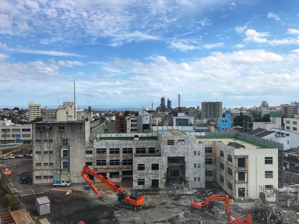 解体が進む日立市役所旧庁舎