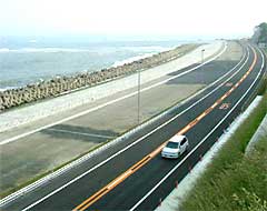 �J�ʂ��������o�C�p�X�{�c�n��ɌX�Ό�݁F�N���b�N����Ƒ傫�Ȏʐ^�ɂȂ�܂��B