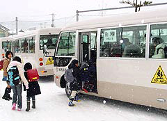 060202schoolbus.jpg