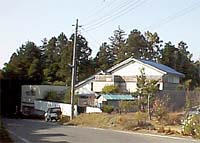 �I�E���Ƒ��̏Z�މ�